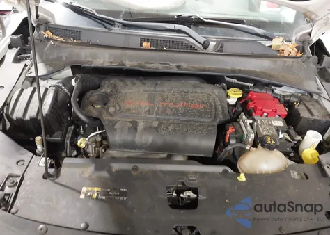 2019 Jeep Compass Trailhawk 4X4 из США, поврежденный, VIN 3C4NJDDB7KT669121